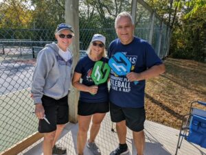 Julie Graber with winners 3.0 Friendship bracket - Bates/Bates